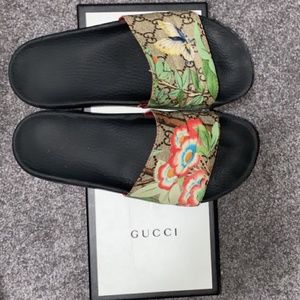 Gucci slides
